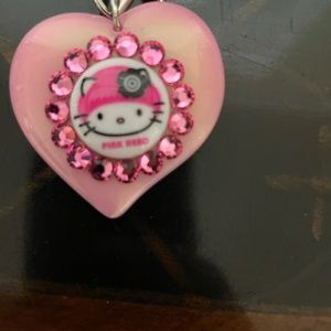 Hello kitty Tarina Tarantino necklace